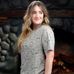 XL Critical Role Fearne Calloway Pocket T-Shirt Unisex